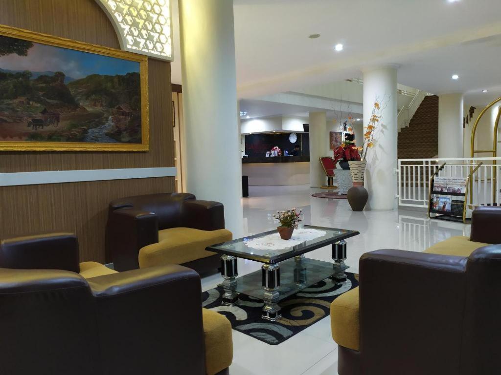 Rangkayobasa Hotel Padang Panjang Bukittinggi Ngoại thất bức ảnh